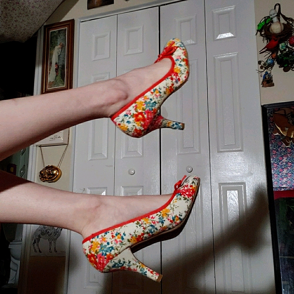 💐 Floral Twee Heels
